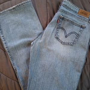 Women's levis